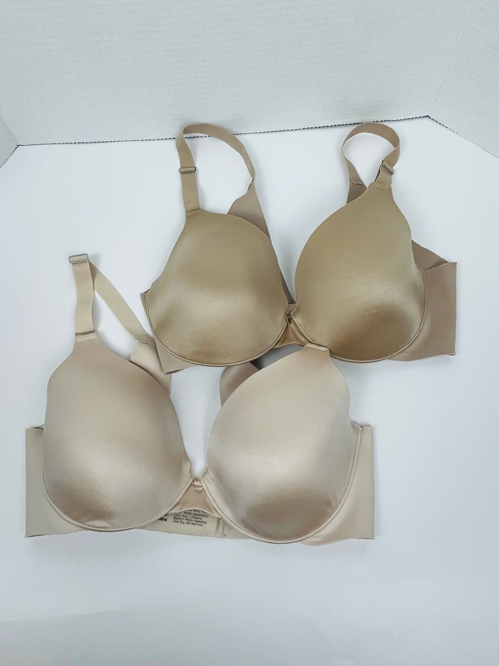 Bundle of 2 Soma Nadine beige & blush underwire lightly lined bras, 34C.